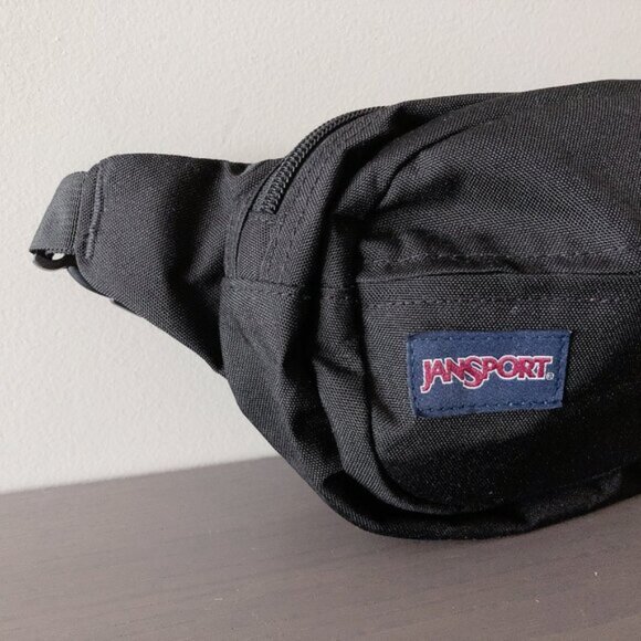 Jansport Bum bag Fanny pack fifth avenue 2.5L black New with tags! - Picture 7 of 14